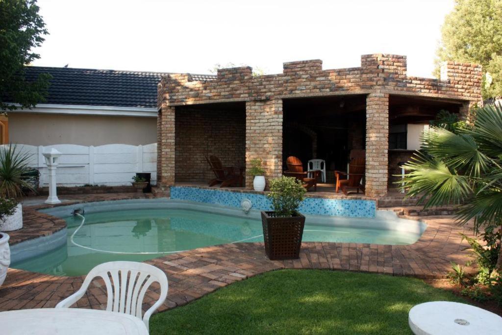 Guest house Just Tiffany & Conference Facility