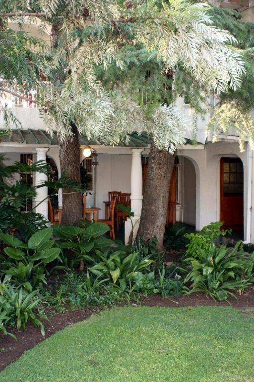 Guest house Just Tiffany & Conference Facility